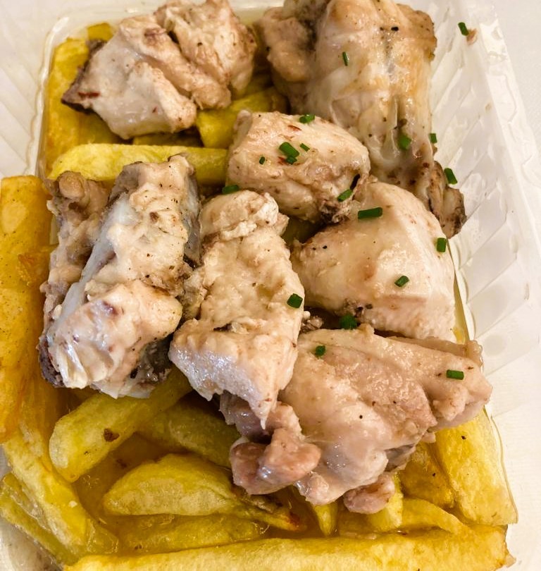 Pollo al Ajillo con Patatas