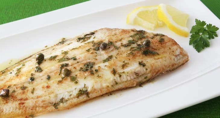 Merluza a la Menier con Arroz Salteado