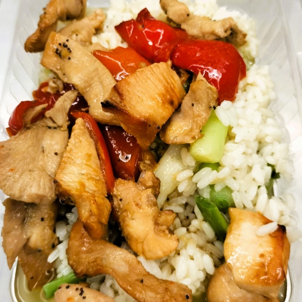 Arroz Salteado con Pollo y toque Hoisin c