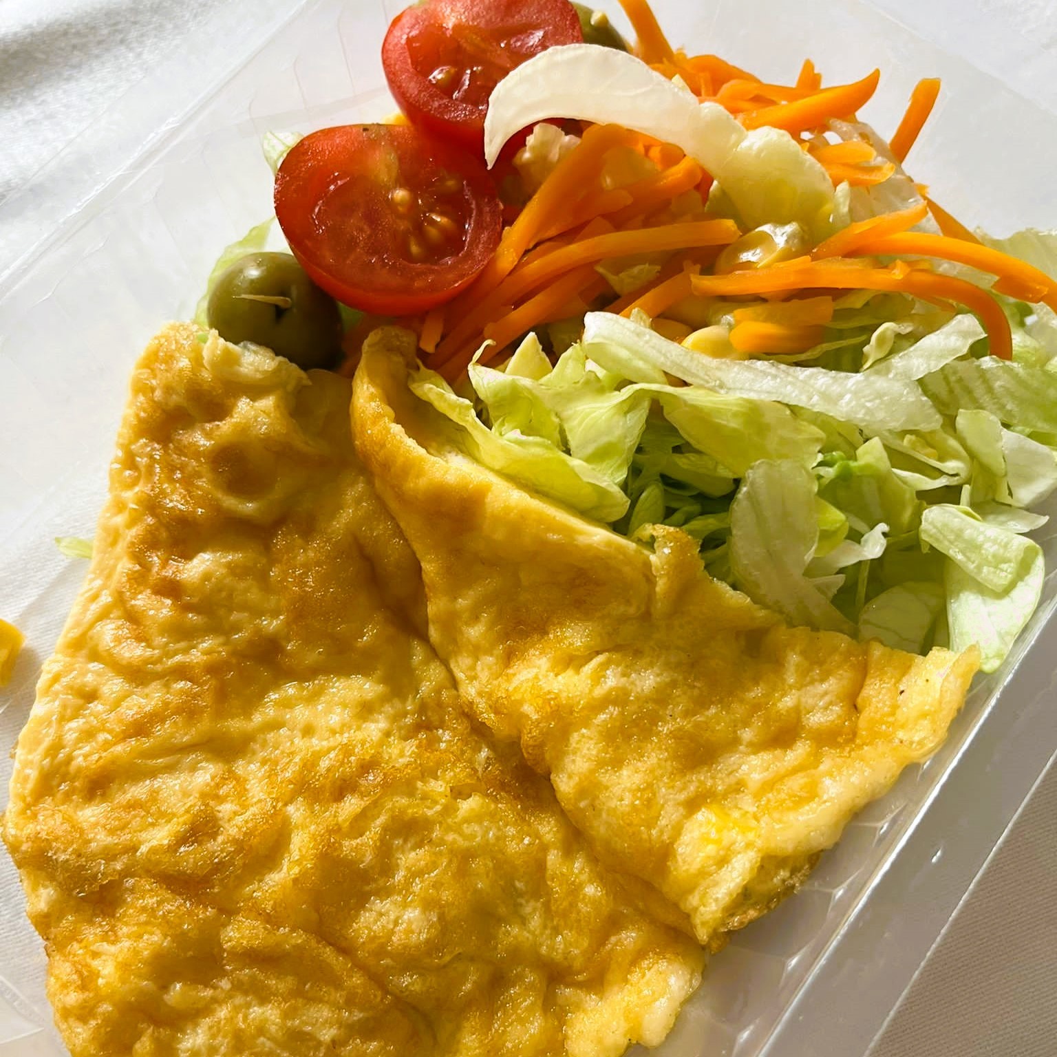 Tortilla de Queso con Ensalada