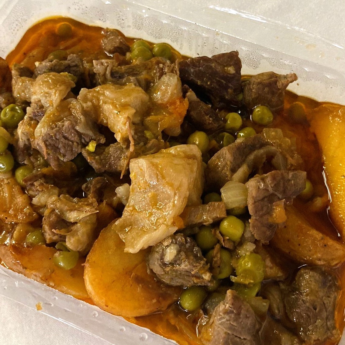 Ternera en Salsa con Patatas