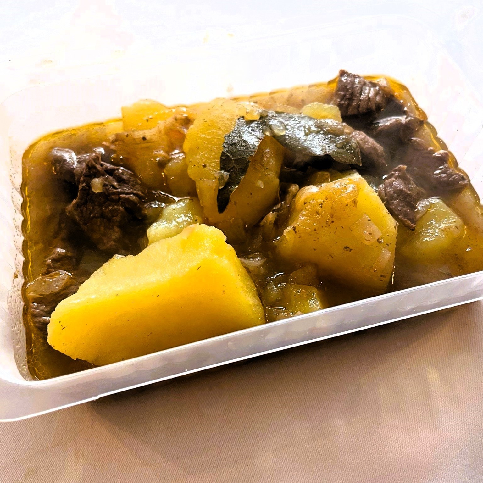 Estofado de Ternera con Patatas Fritas