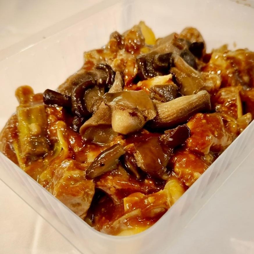 Ragú de Cerdo con Patatas y Setas