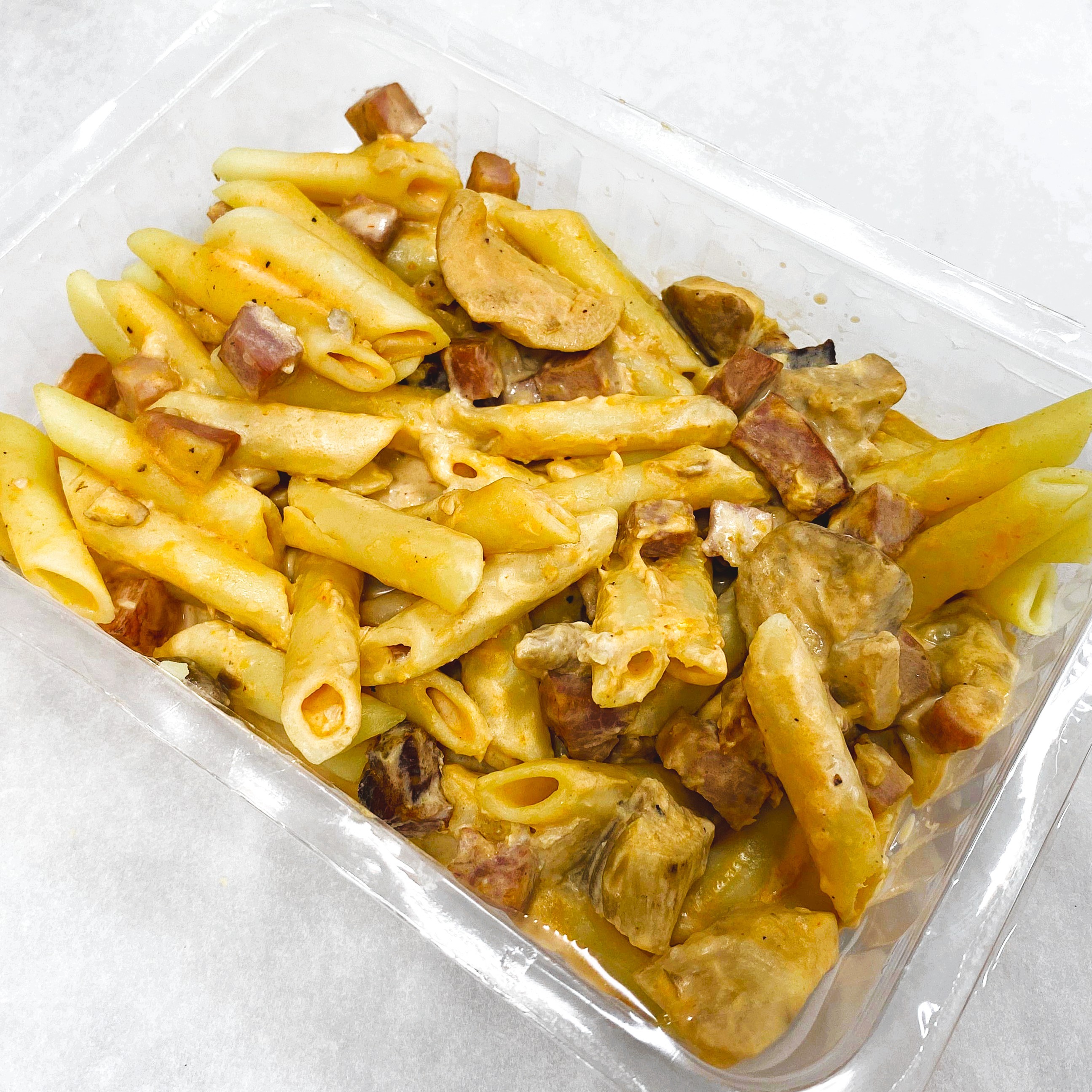 Macarrones con Salsa Rossini