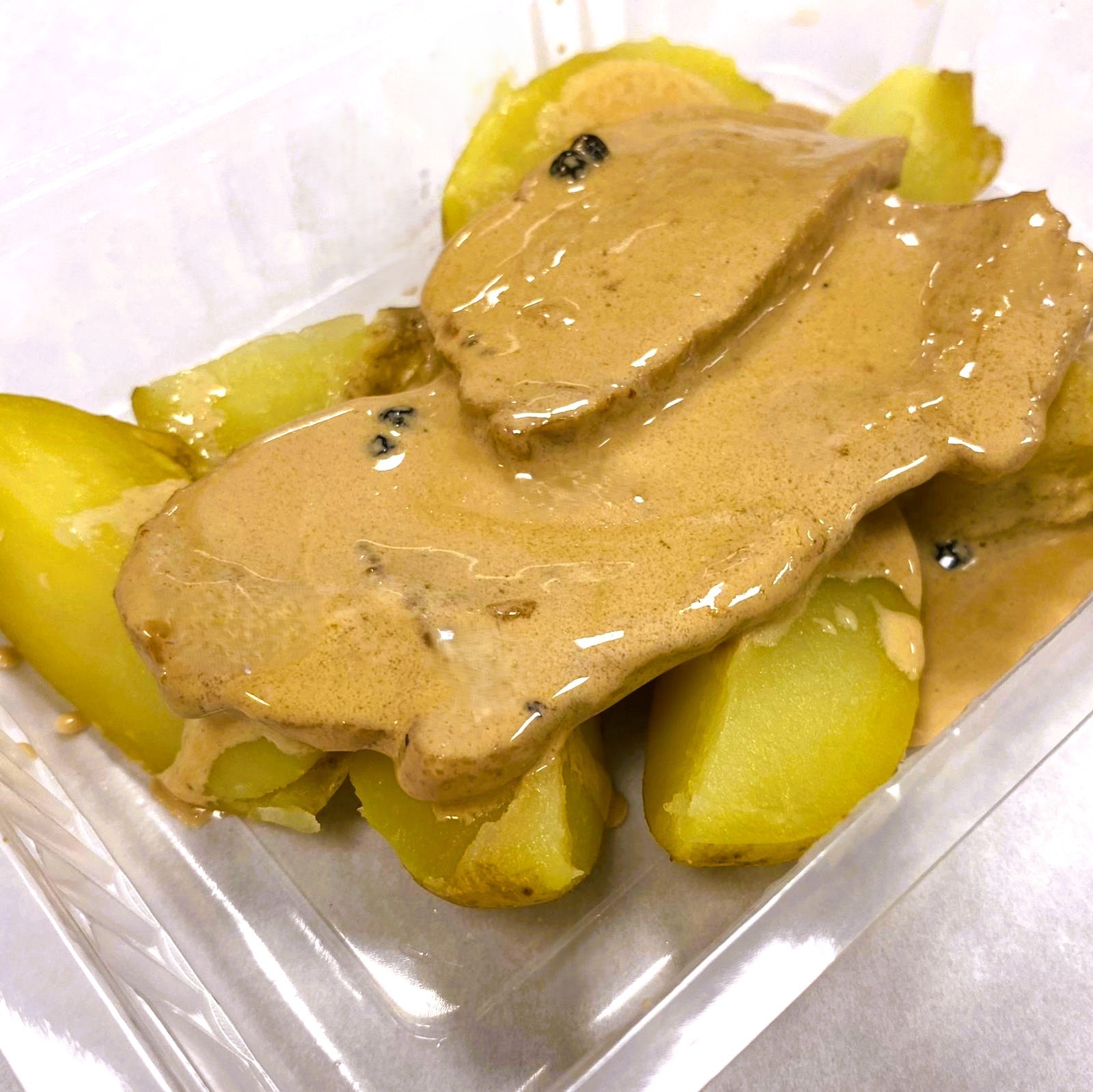 Pechuga a la Pimienta con Patatas