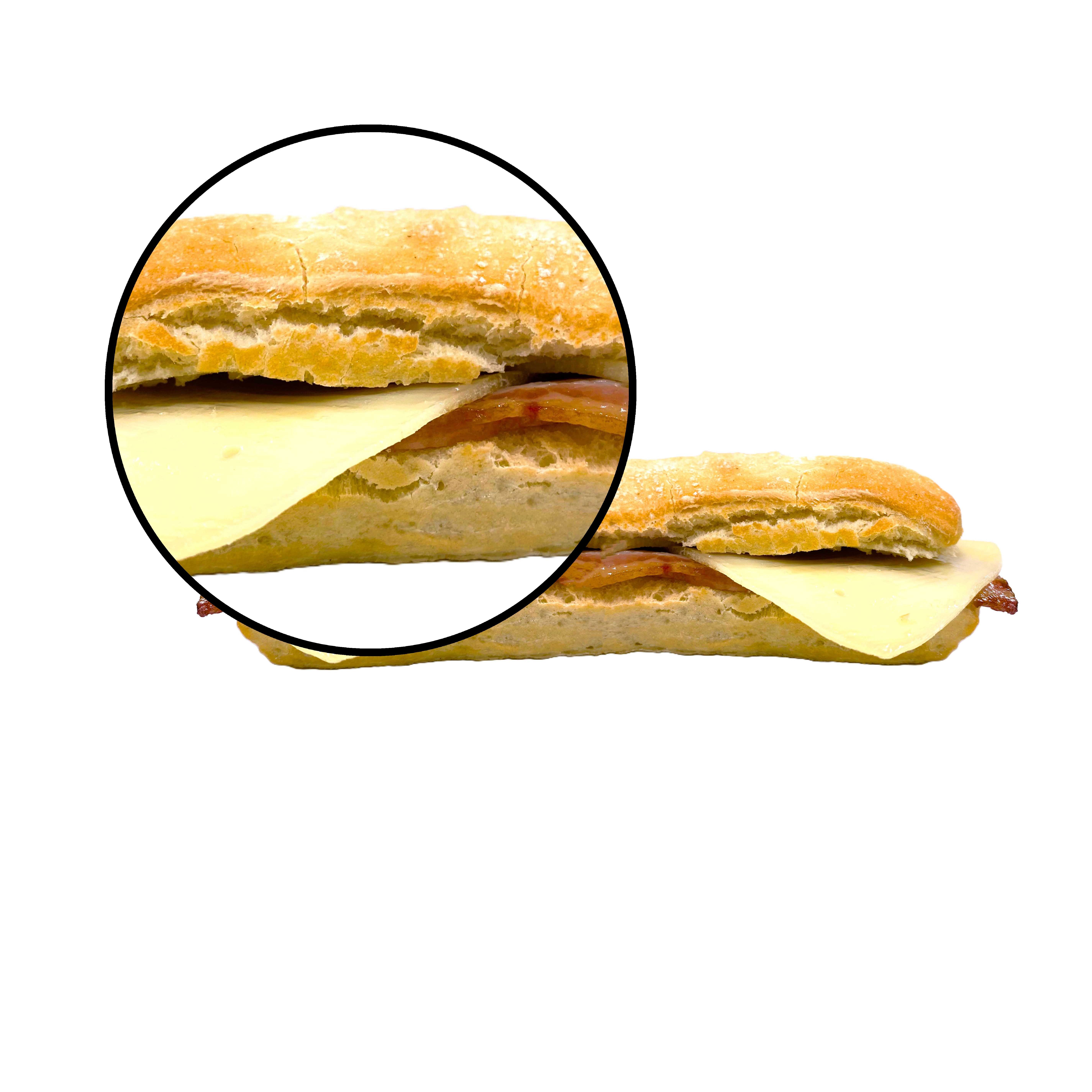Bocadillo Bacon con Queso