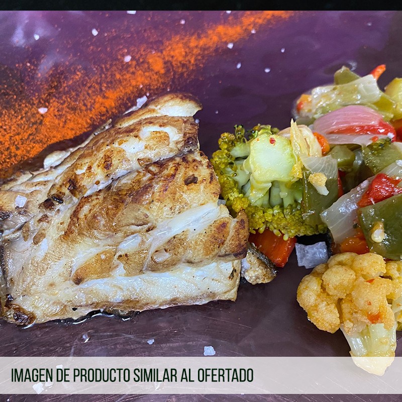 Corvina a la Plancha con Salsa Verde