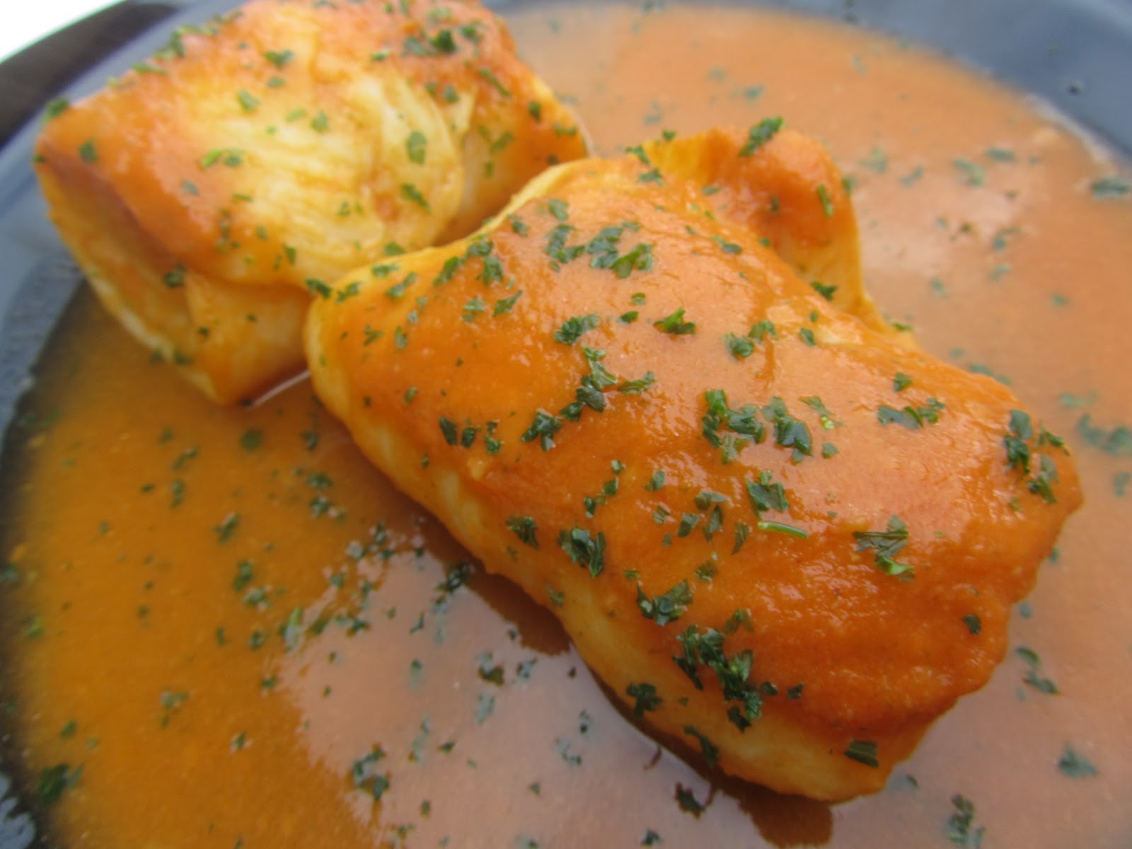 Rosada con Salsa de Gambas