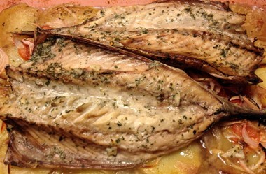 Asado De Pescado con patatas