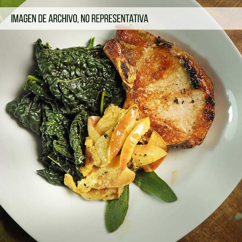 Chuleta De Lomo A La Riojana con patatas a lo pobre